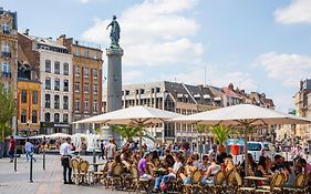 Apartment With Parking In The Heart Of Old Lille