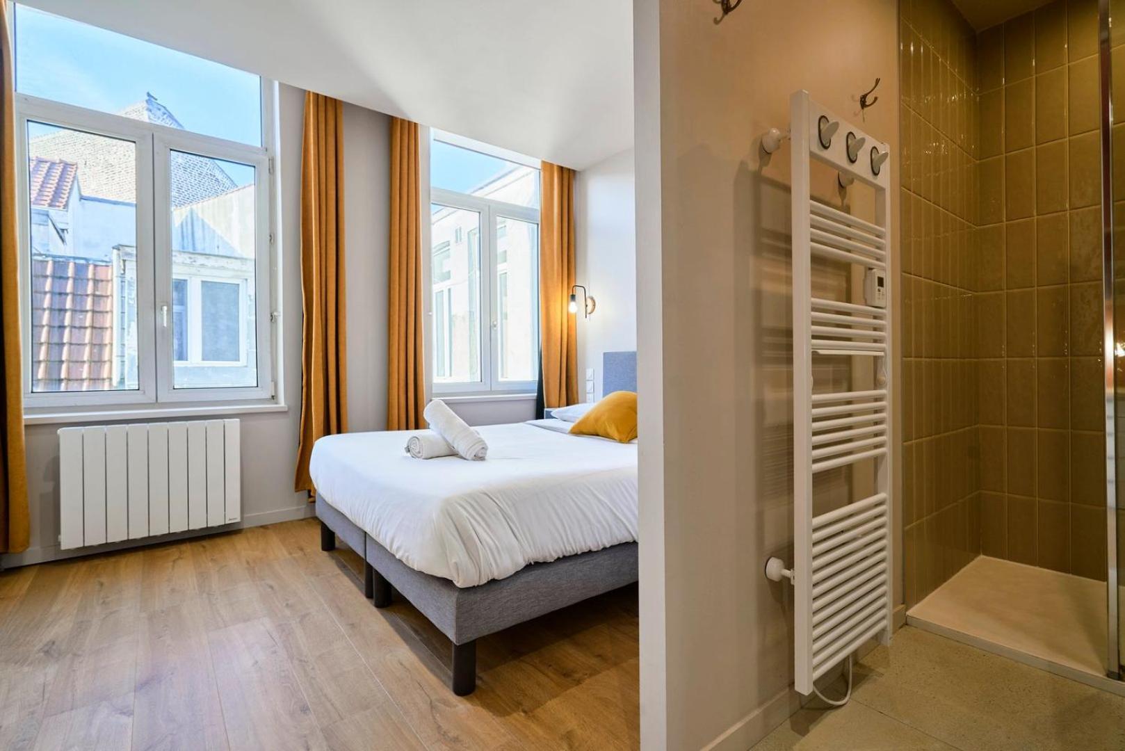 Apartment With Parking In The Heart Of Old Rijsel Buitenkant foto