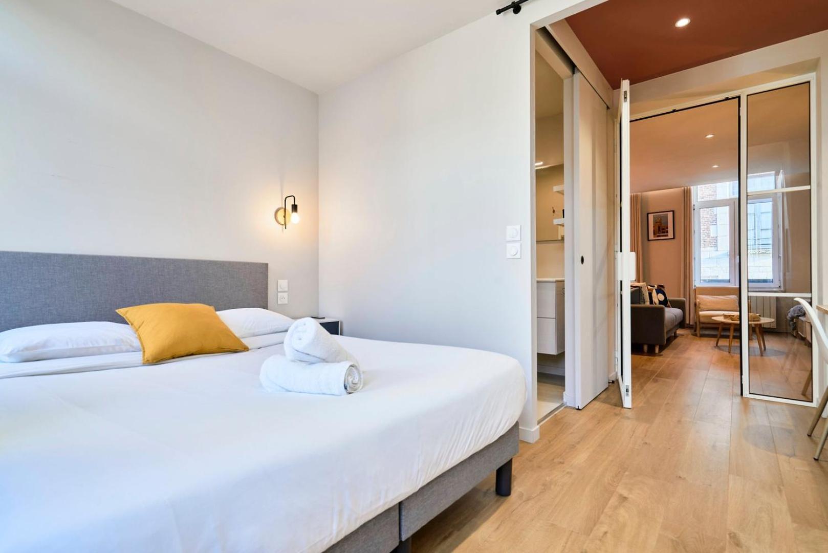 Apartment With Parking In The Heart Of Old Rijsel Buitenkant foto