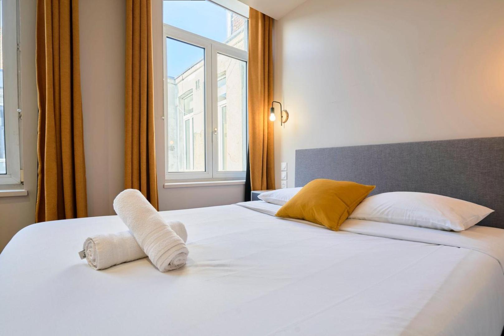 Apartment With Parking In The Heart Of Old Rijsel Buitenkant foto